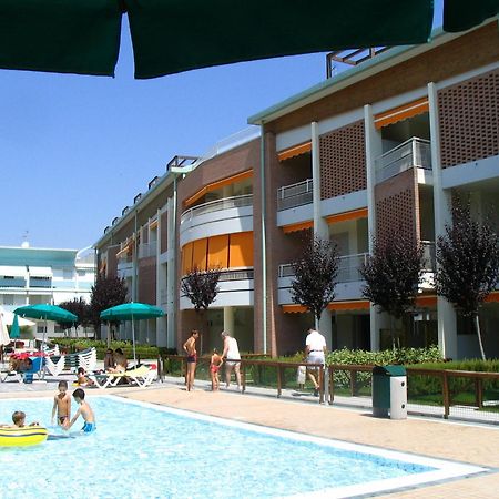 Residenza Le Acacie Apartment Bibione Exterior foto
