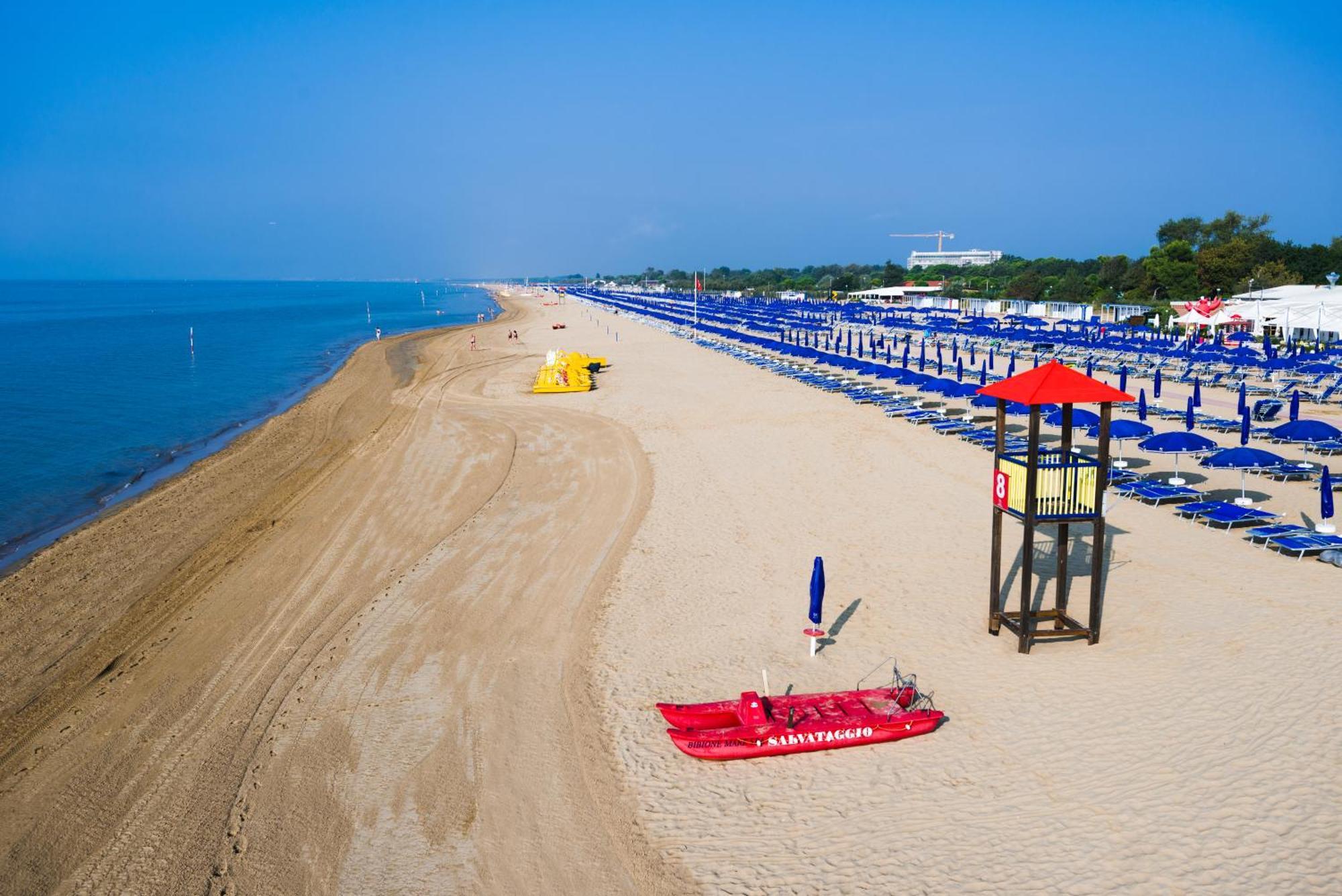 Residenza Le Acacie Apartment Bibione Exterior foto