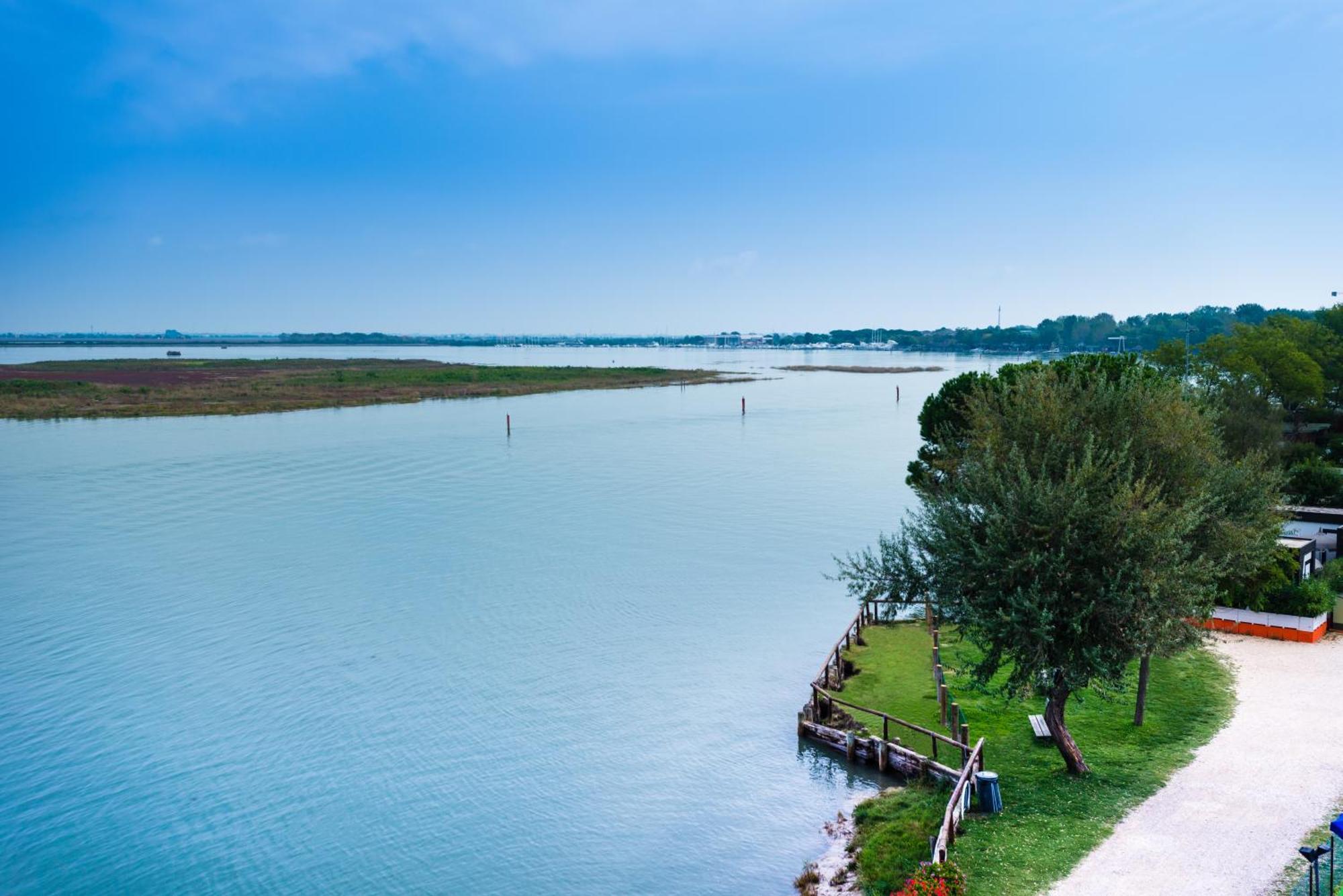 Residenza Le Acacie Apartment Bibione Exterior foto