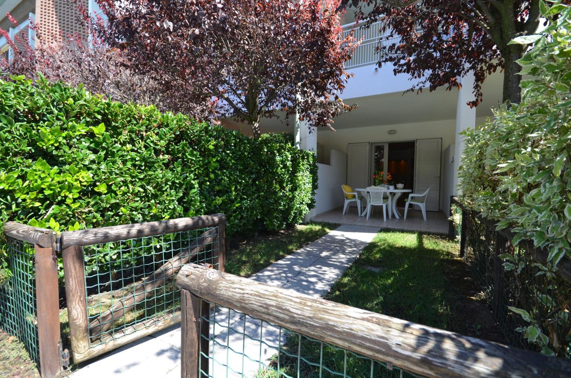 Residenza Le Acacie Apartment Bibione Exterior foto